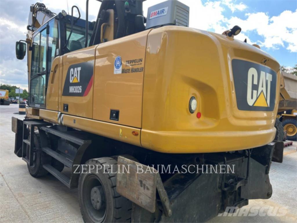 CAT MH3026-06C Pelle de démolition