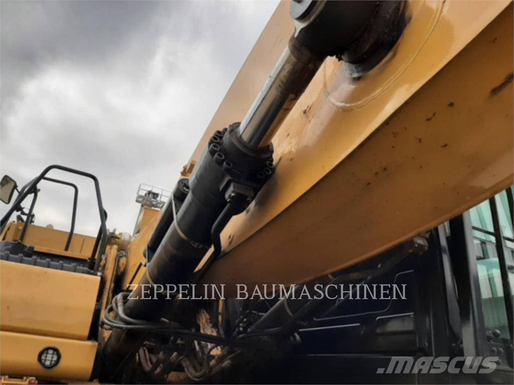 CAT MH3040-07A Pelle de démolition