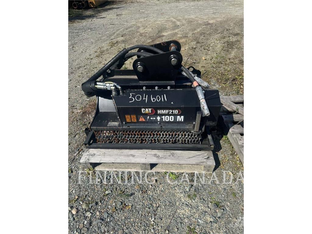 CAT MH8-FM-HMF210 Faucheuse