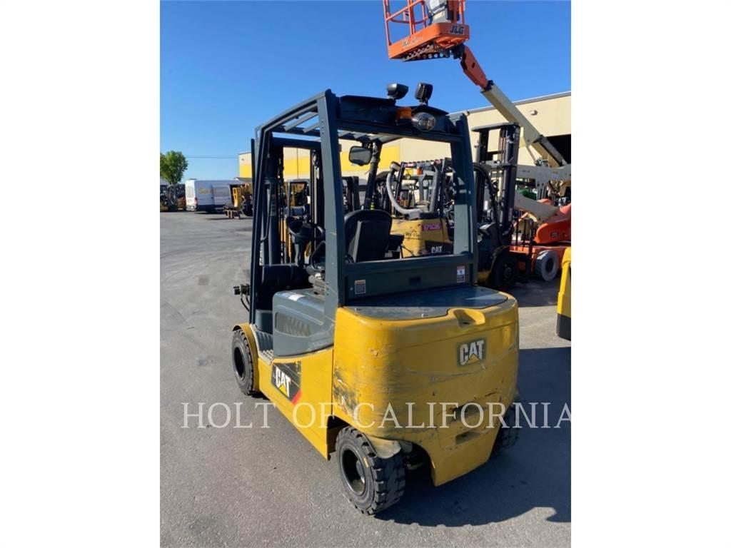 CAT MITSUBISHI 2EP6500 Chariots élévateurs électriques