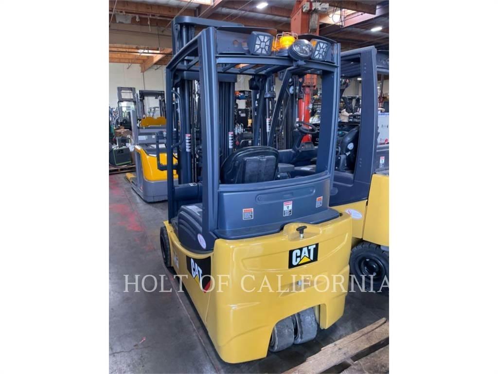 CAT MITSUBISHI 2ET4000 Chariots élévateurs électriques