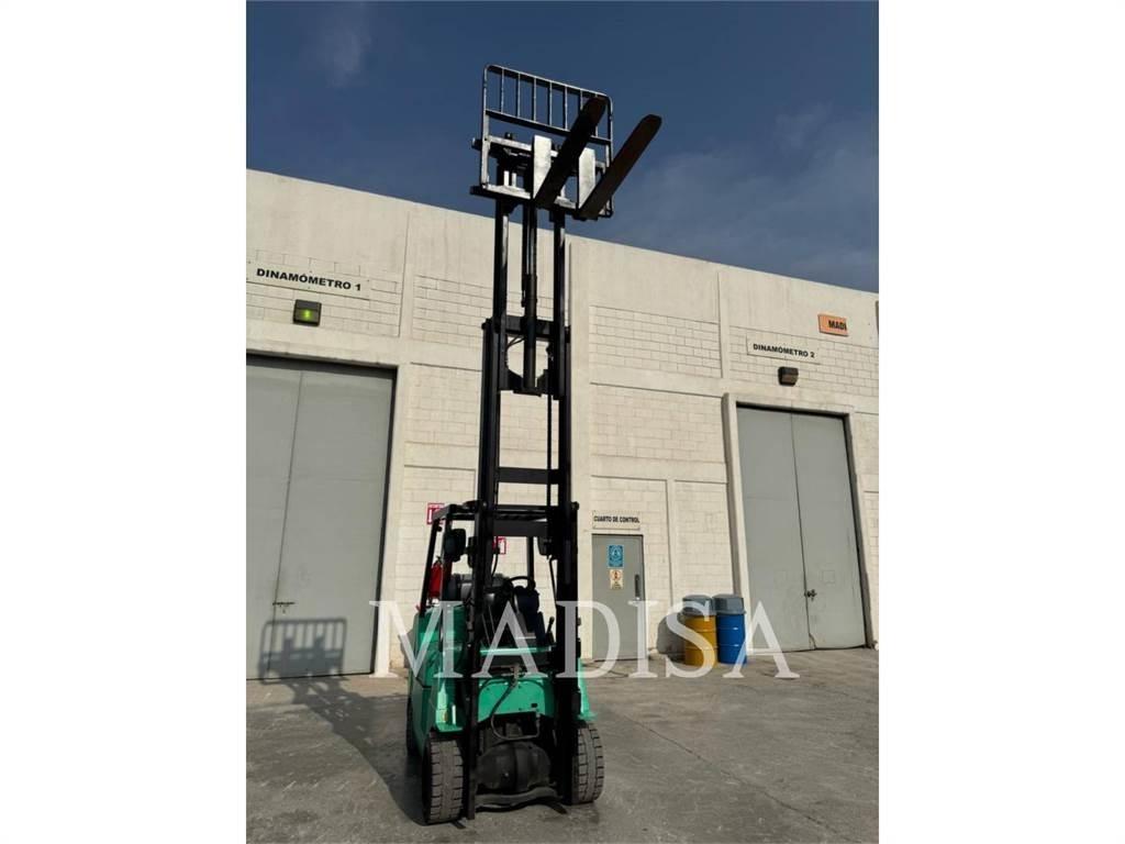 CAT MITSUBISHI FGC40K Autres Chariots élévateurs
