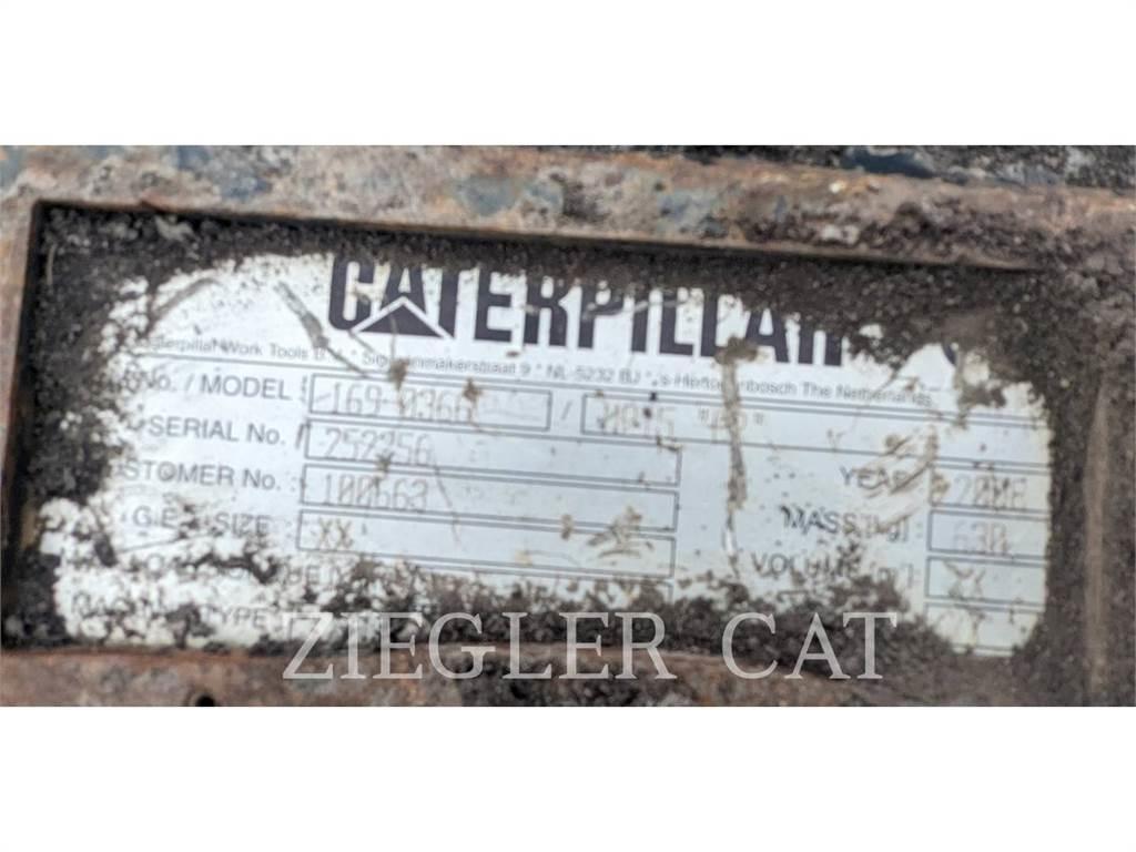 CAT MP15 Pelle sur chenilles
