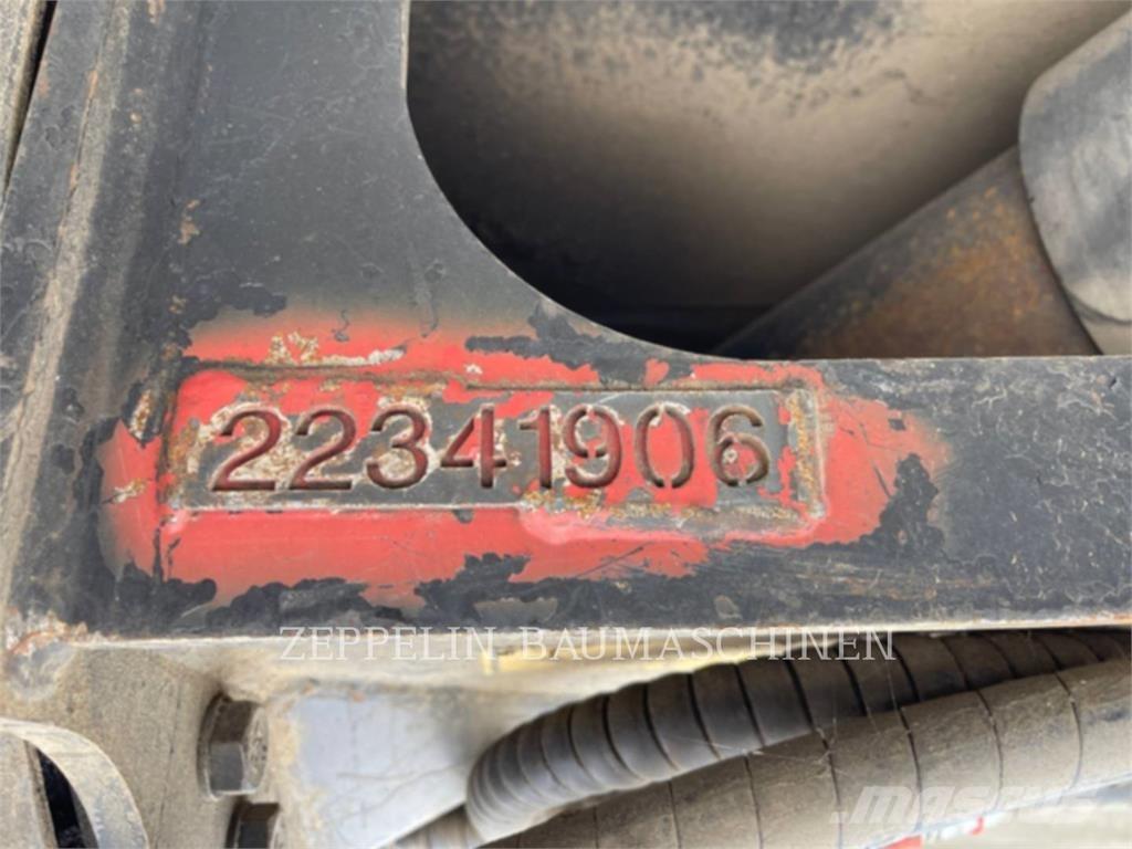 CAT MP318 Concasseur de Travaux Publics