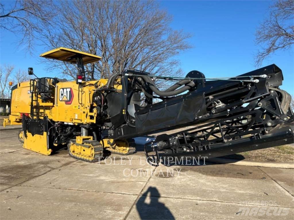 CAT PM822 Finisseur