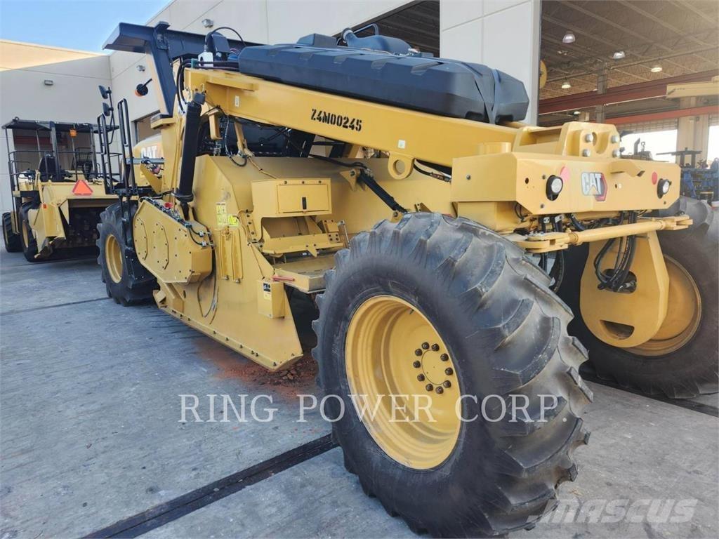 CAT RM400 Recycleur bitume