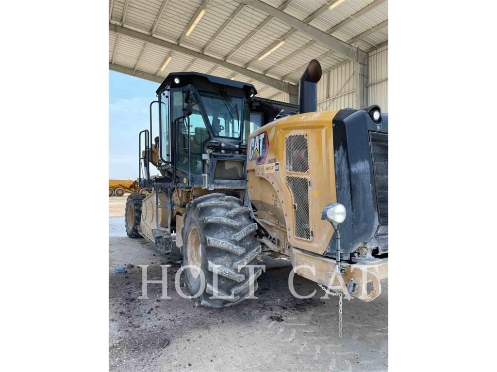 CAT RM400 CAB Recycleur bitume
