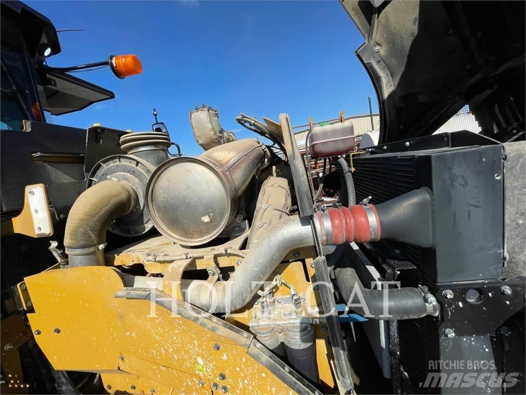CAT RM400 CAB Recycleur bitume