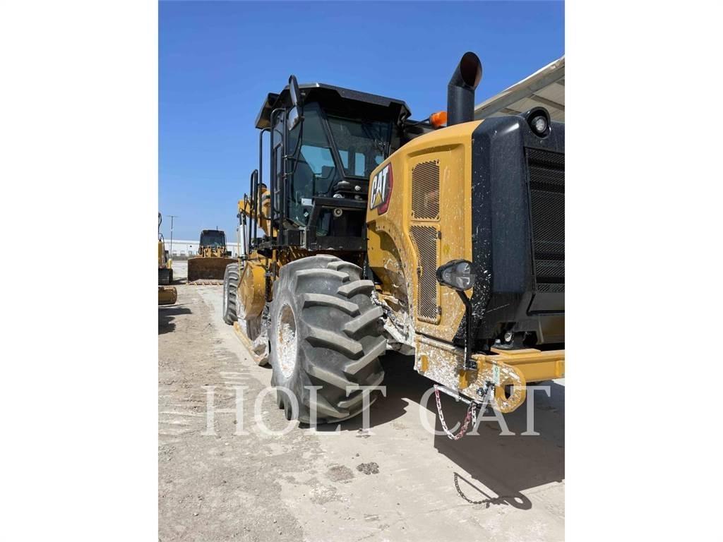 CAT RM400 CAB Recycleur bitume