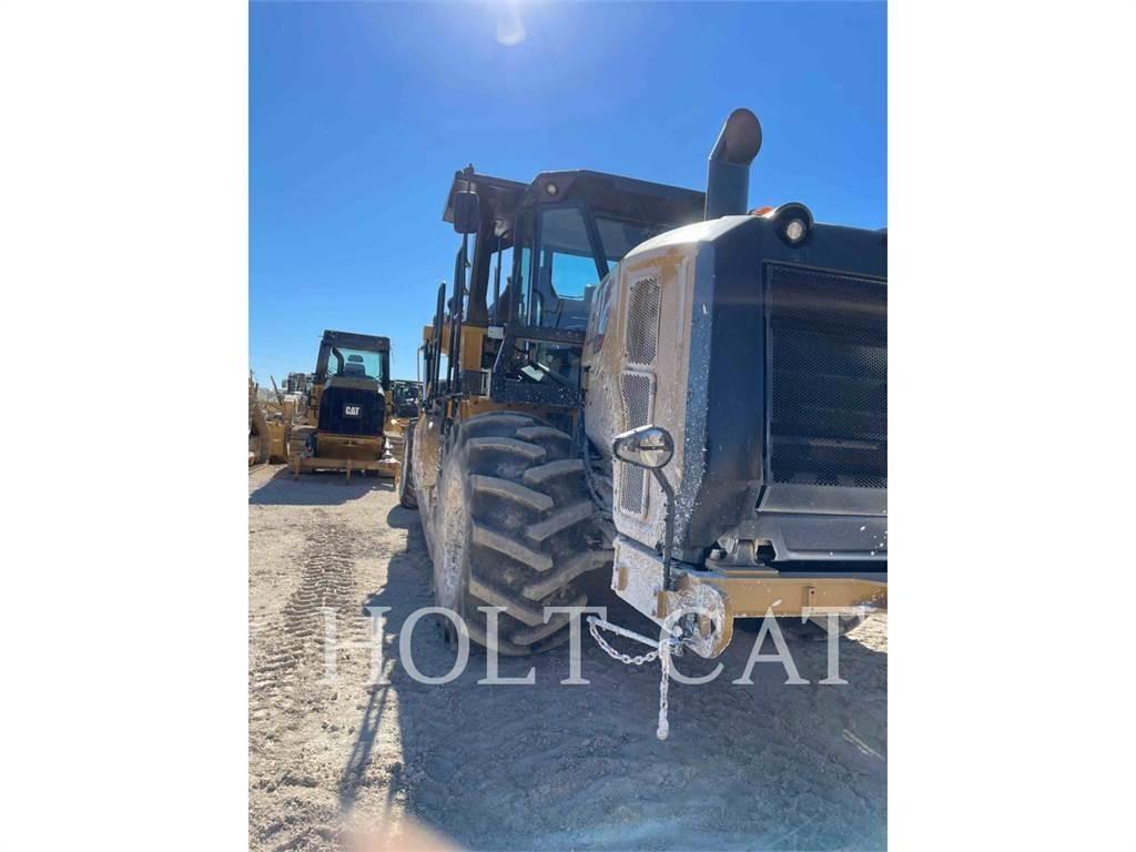 CAT RM400 CAB Recycleur bitume