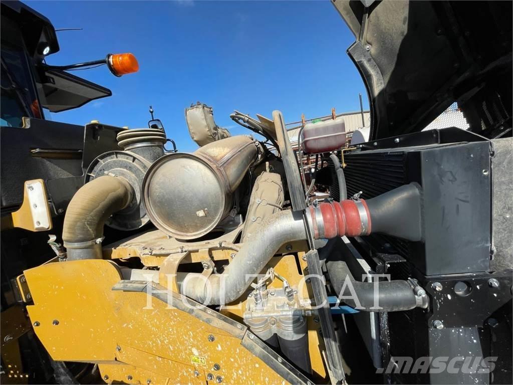 CAT RM400 CAB Recycleur bitume