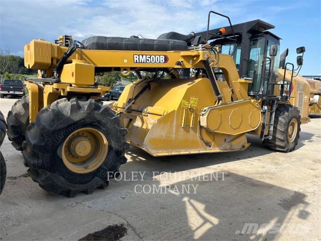 CAT RM500B Finisseur