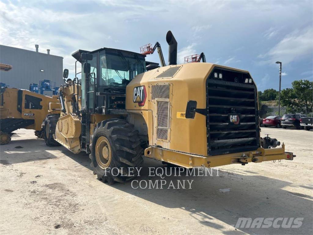 CAT RM500B Finisseur