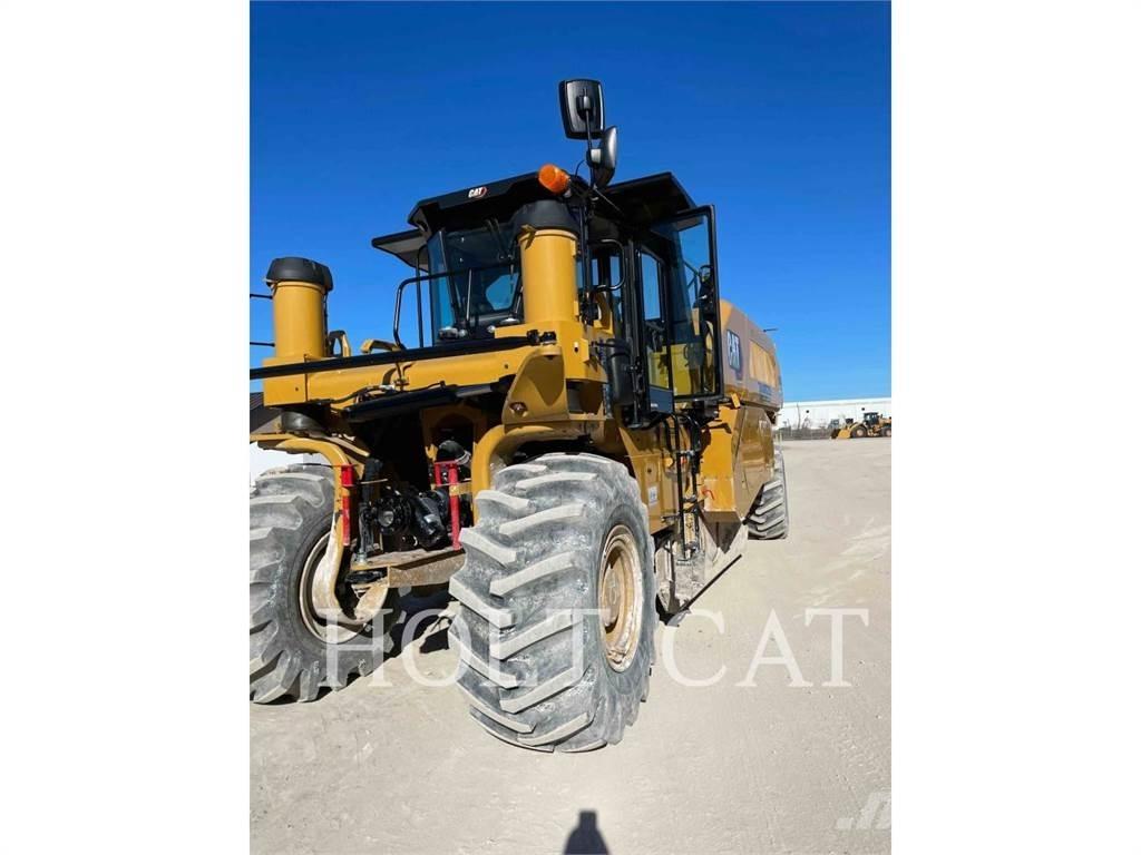 CAT RM600 CAB Recycleur bitume