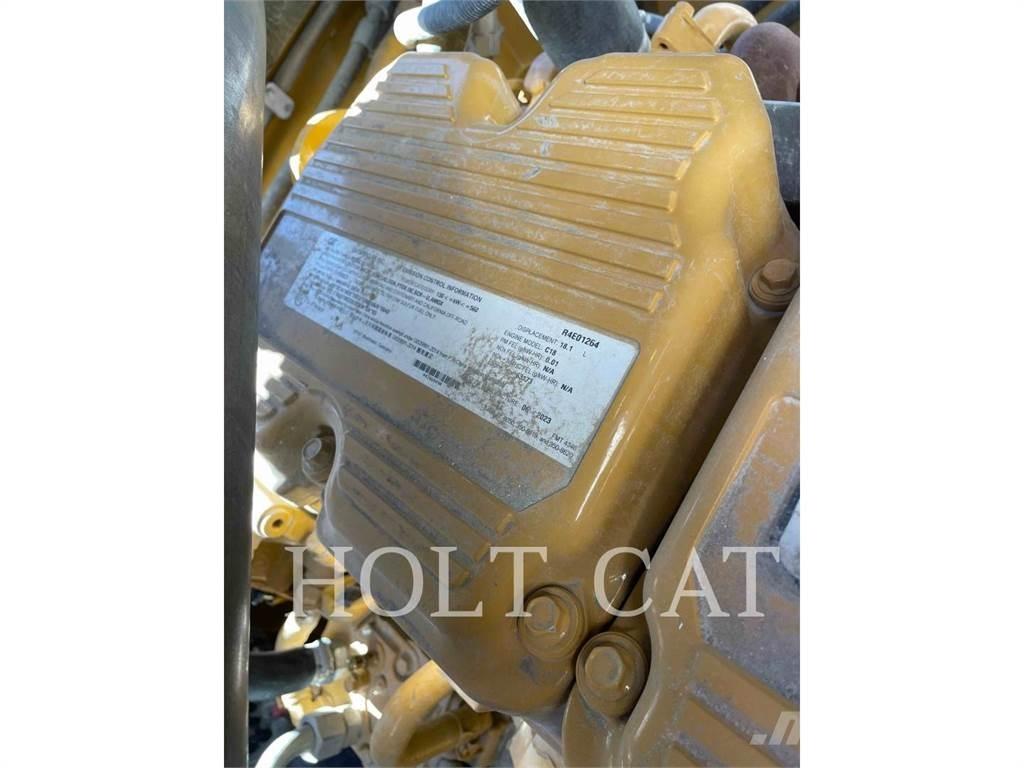 CAT RM600 CAB Recycleur bitume