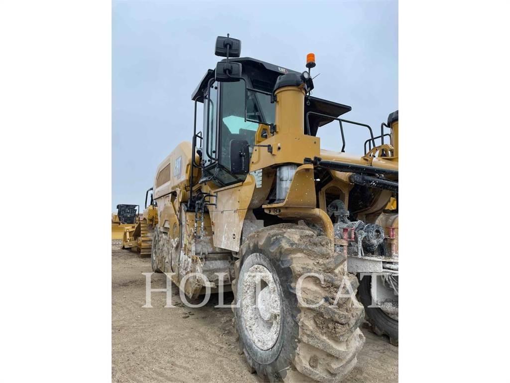 CAT RM600 CAB Recycleur bitume