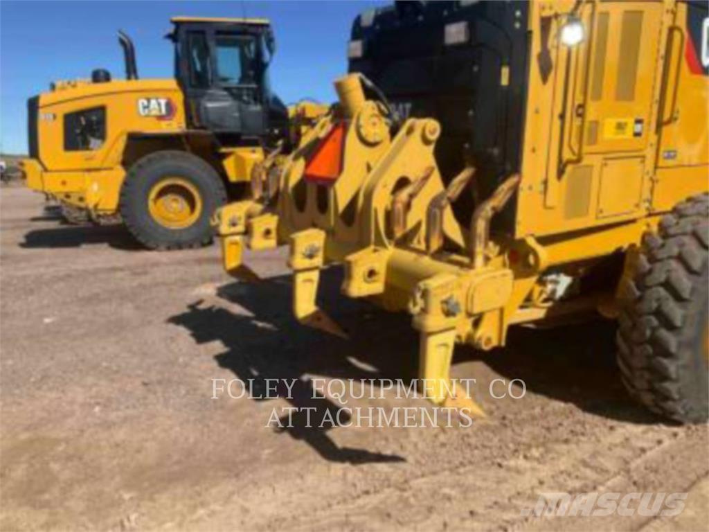 CAT RR120M2 Niveleuse