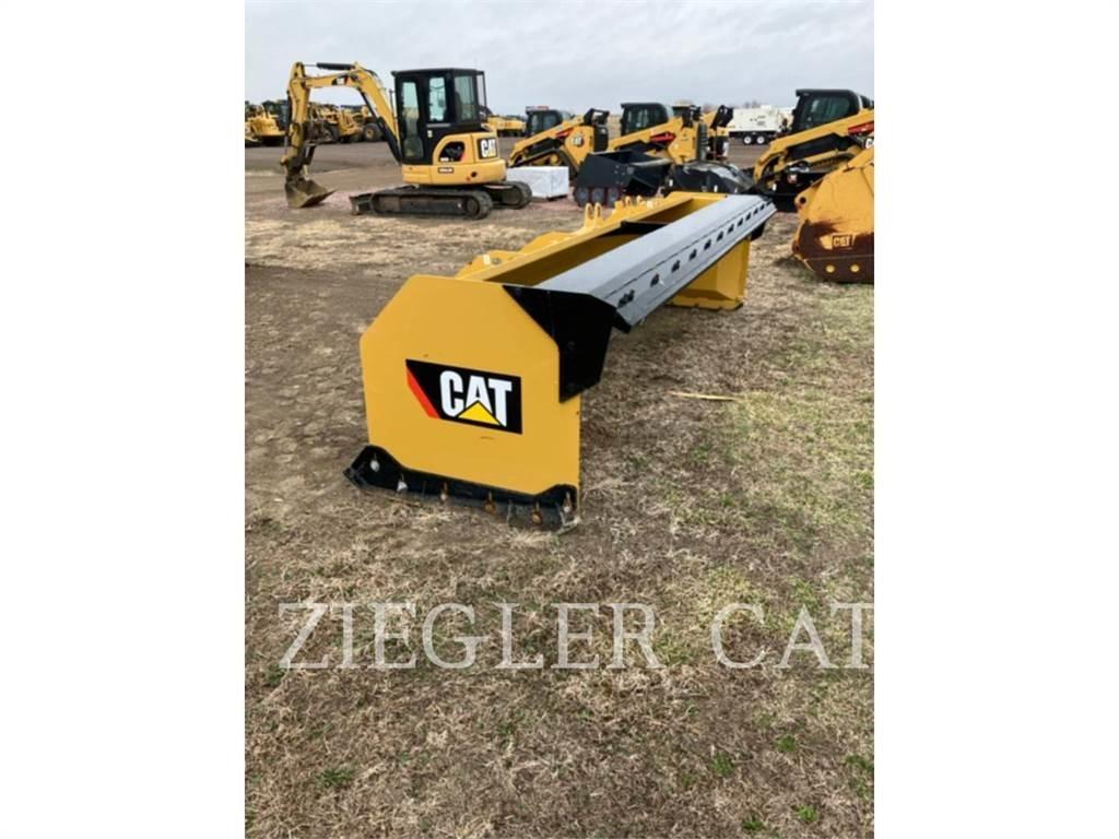 CAT STRAIT SNOW PUSHER Souffleuse à neige