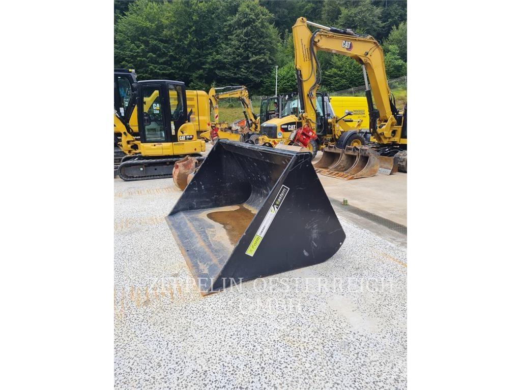 CAT TH 414 Chariot télescopique