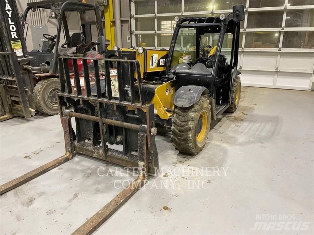 CAT TH255C Chariot télescopique