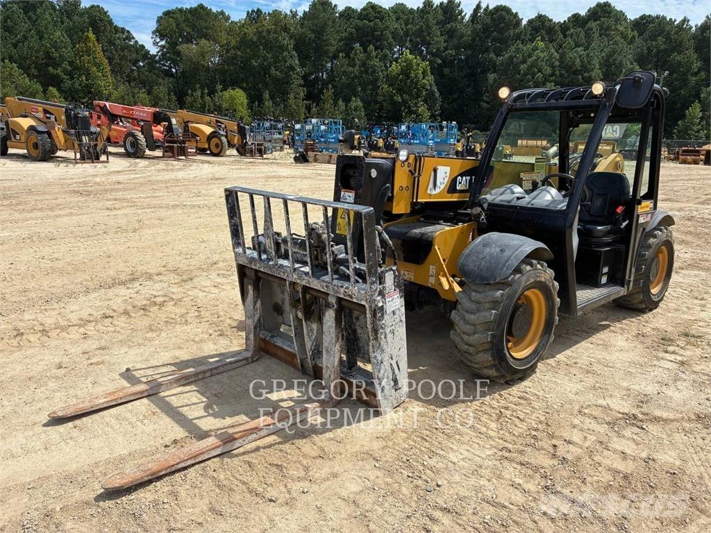 CAT TH255C Chariot télescopique