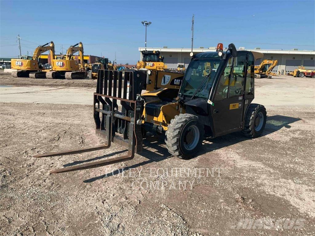 CAT TH255C Chariot télescopique