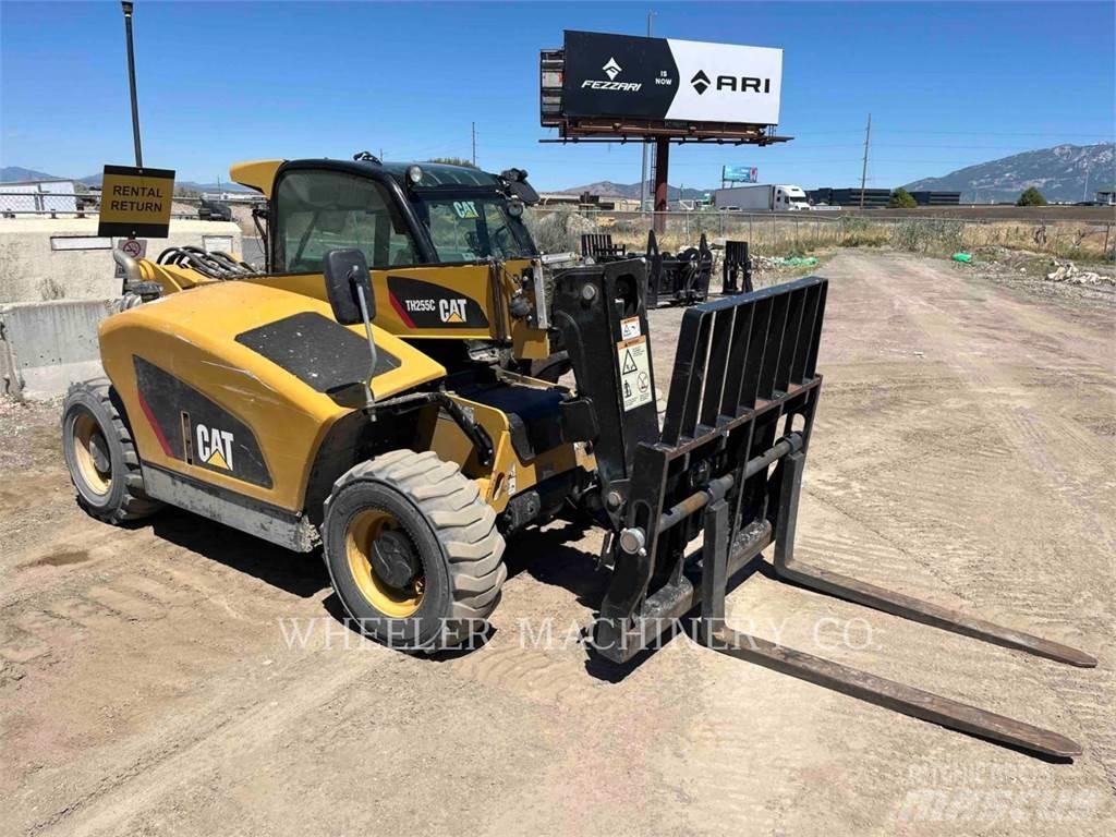 CAT TH255C CB Chariot télescopique