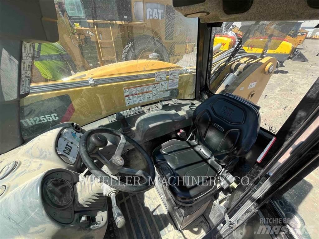 CAT TH255C CB Chariot télescopique