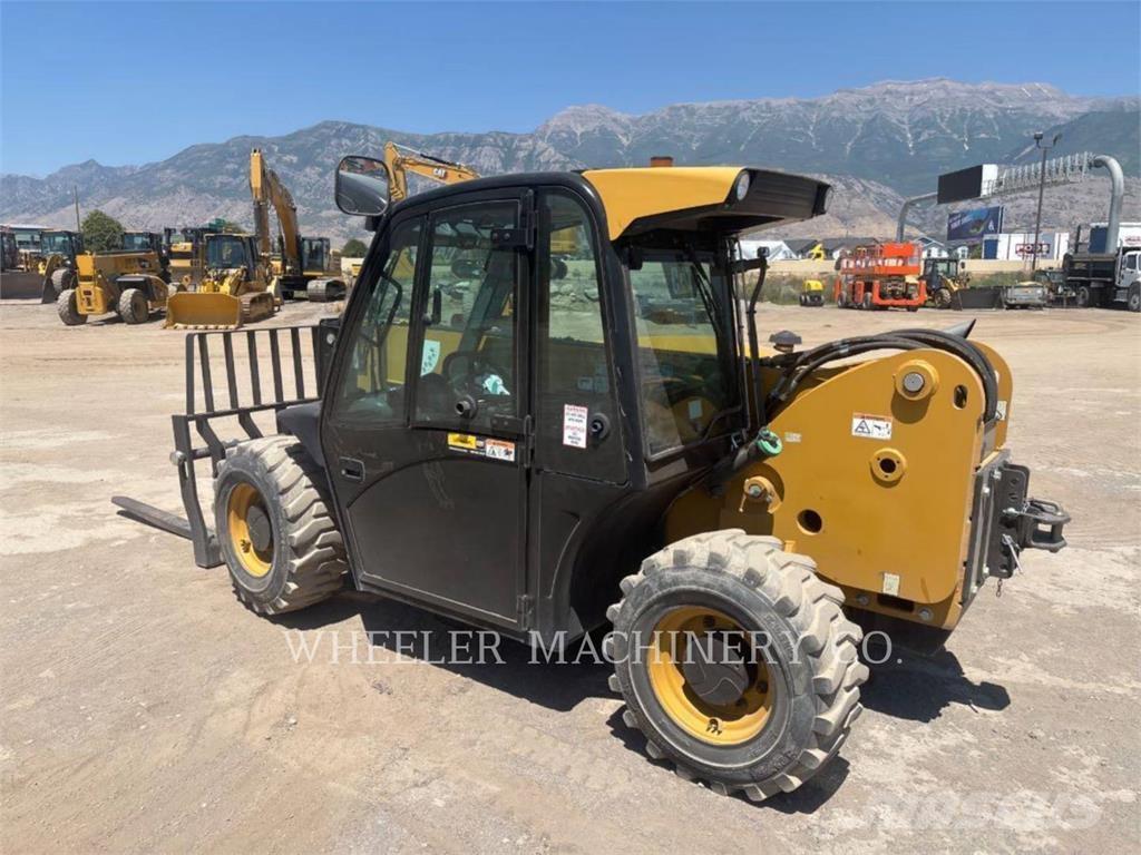 CAT TH255C CB Chariot télescopique
