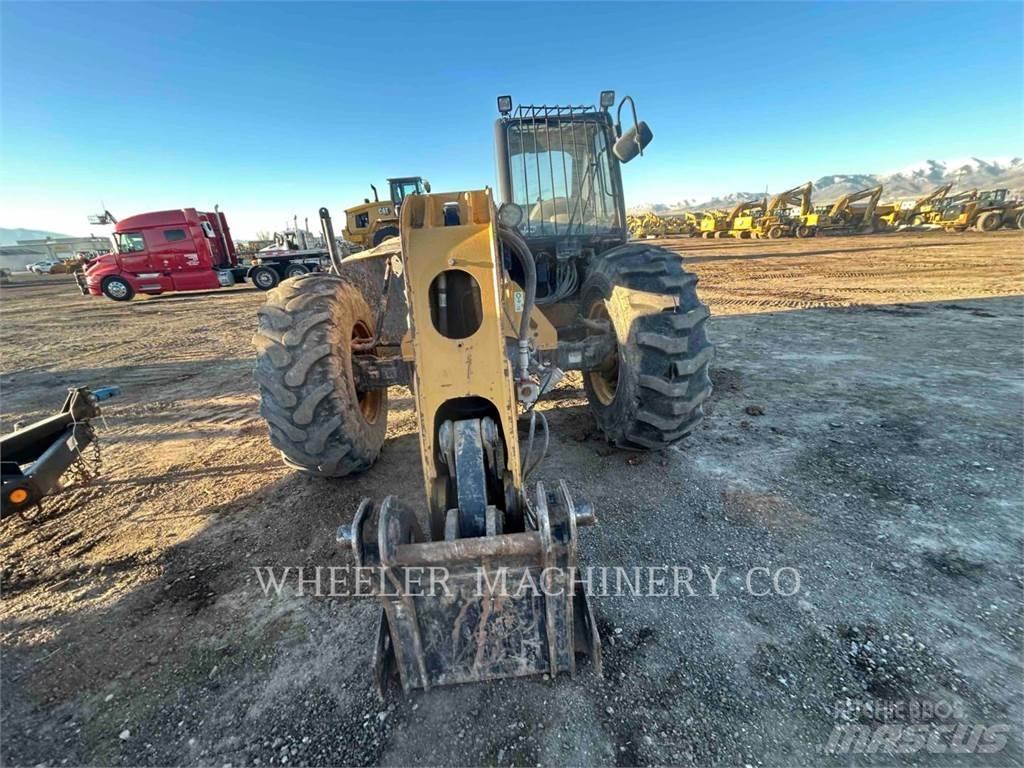 CAT TH330B Chariot télescopique