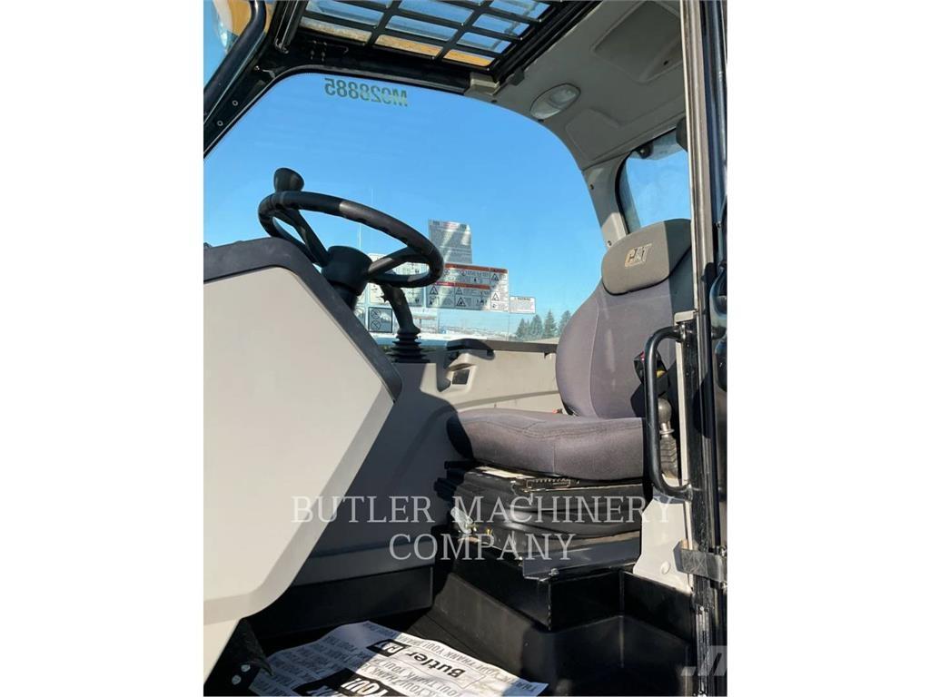 CAT TH514D Chariot télescopique