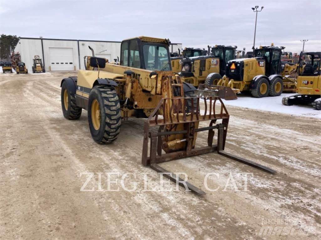 CAT TH83 Chariot télescopique