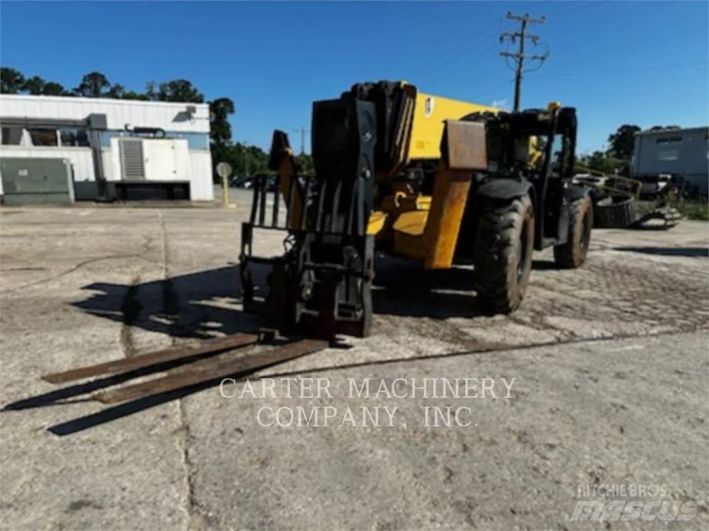 CAT TL 1055 C Chariot télescopique