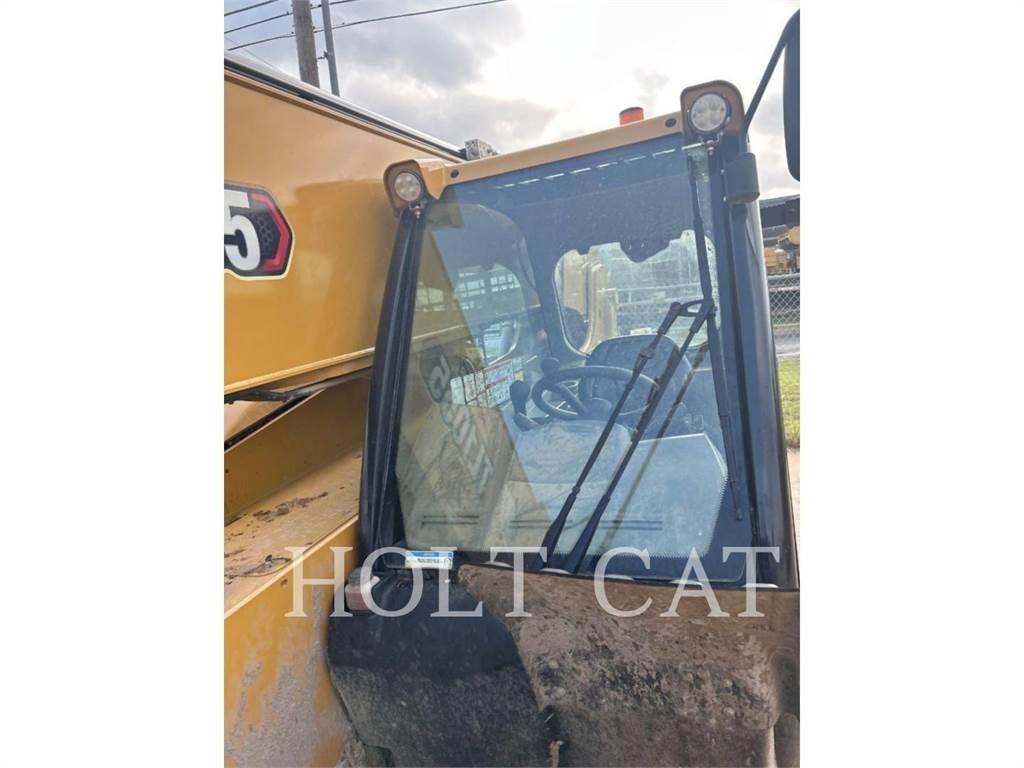 CAT TL1055 Chariot télescopique