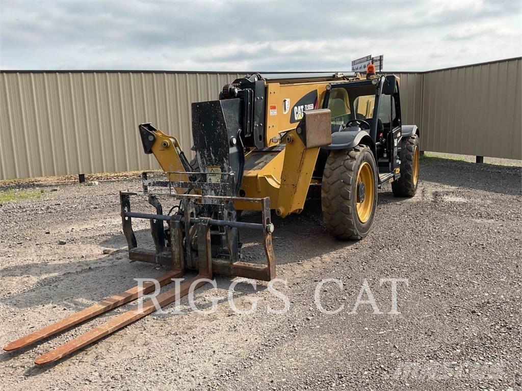 CAT TL1055D Chariot télescopique
