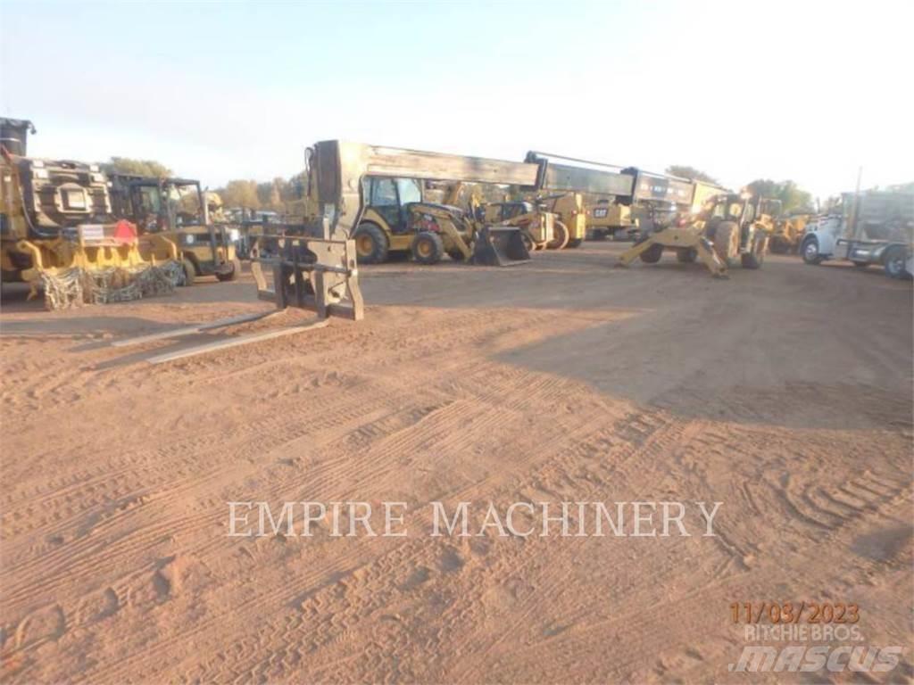 CAT TL1255D Chariot télescopique