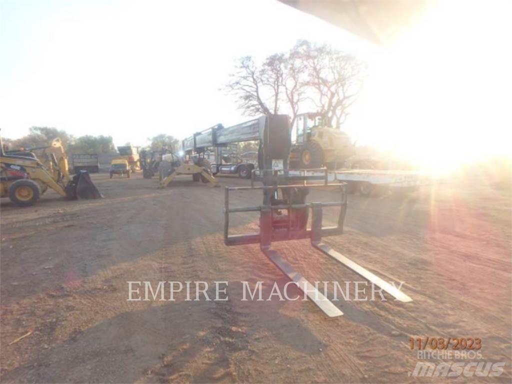 CAT TL1255D Chariot télescopique