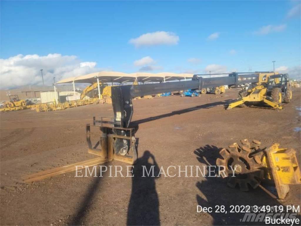 CAT TL1255D Chariot télescopique