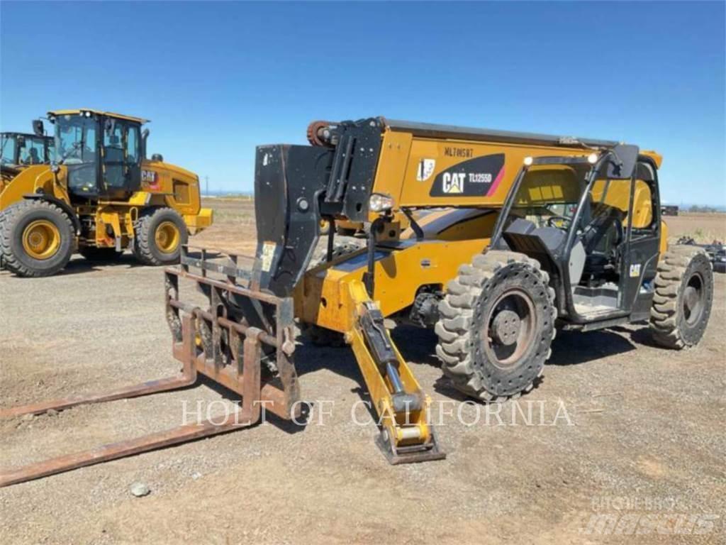 CAT TL1255D Chariot télescopique