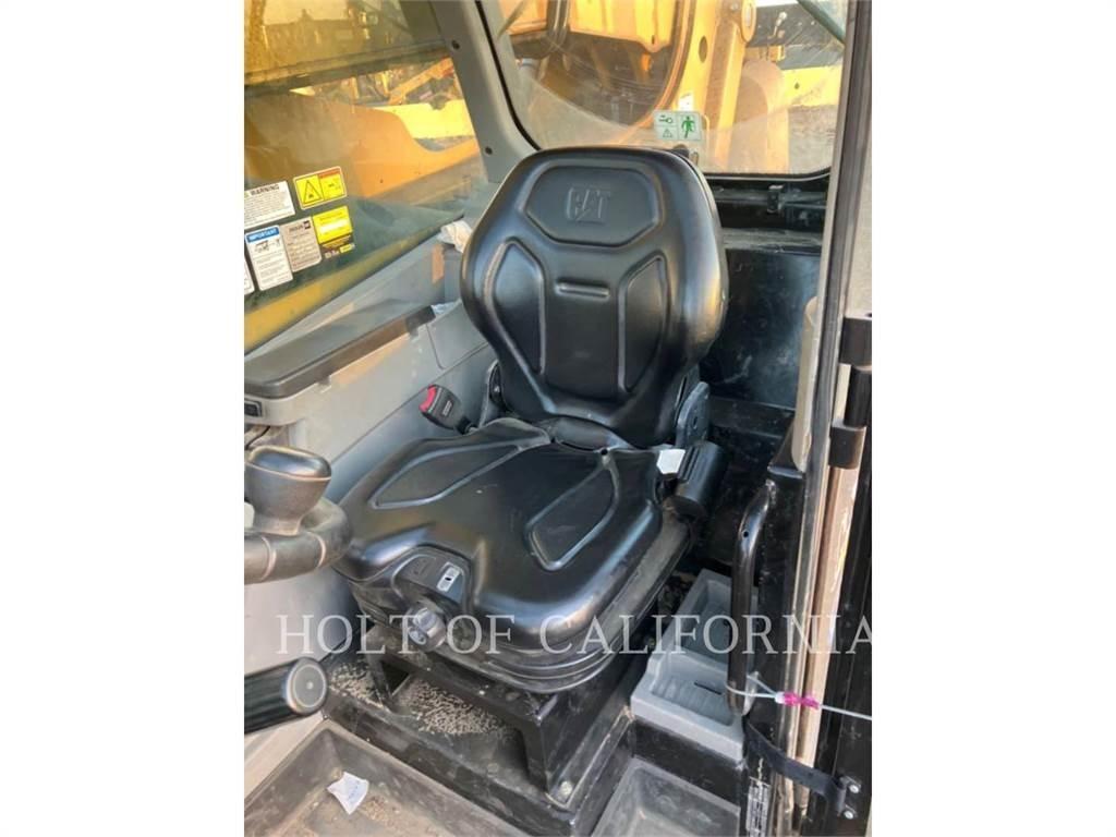 CAT TL1255D Chariot télescopique