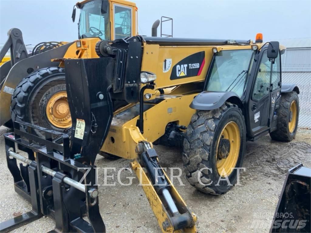 CAT TL1255D Chariot télescopique