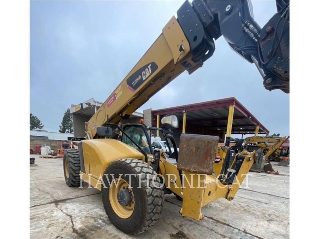 CAT TL1255D Chariot télescopique