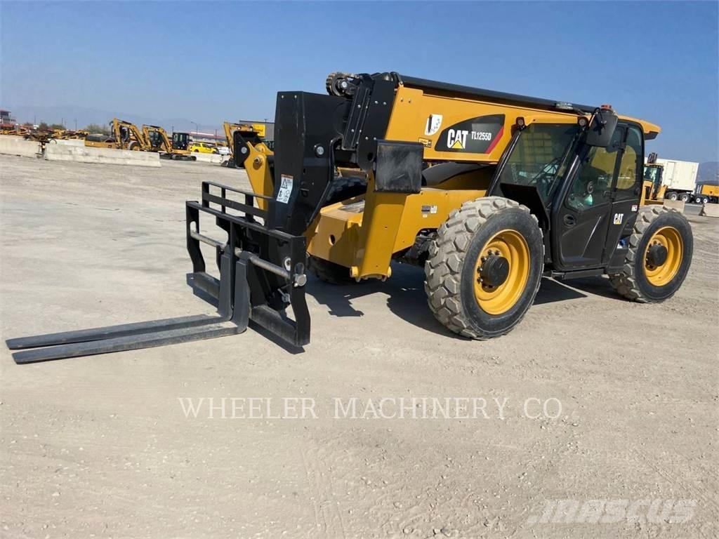 CAT TL1255D CB Chariot télescopique