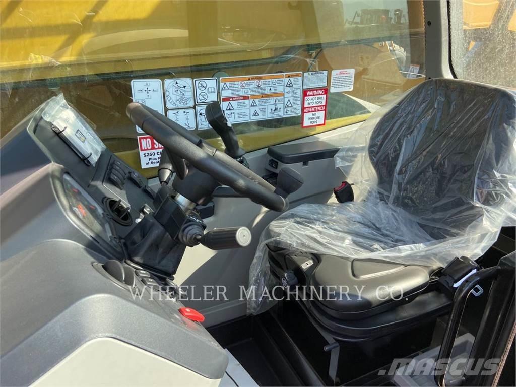 CAT TL1255D CB Chariot télescopique