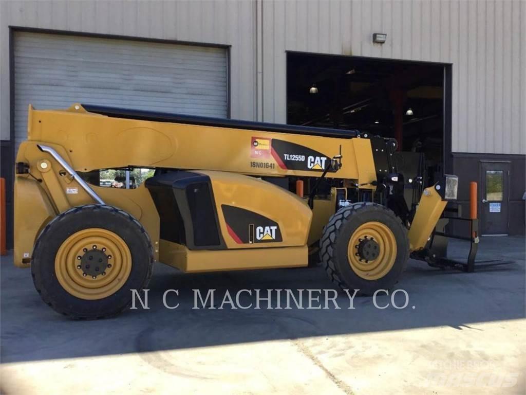 CAT TL1255D CN Chariot télescopique