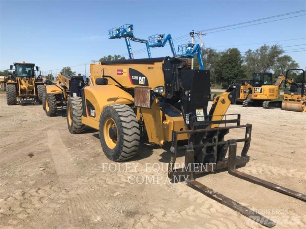 CAT TL1255DC Chariot télescopique