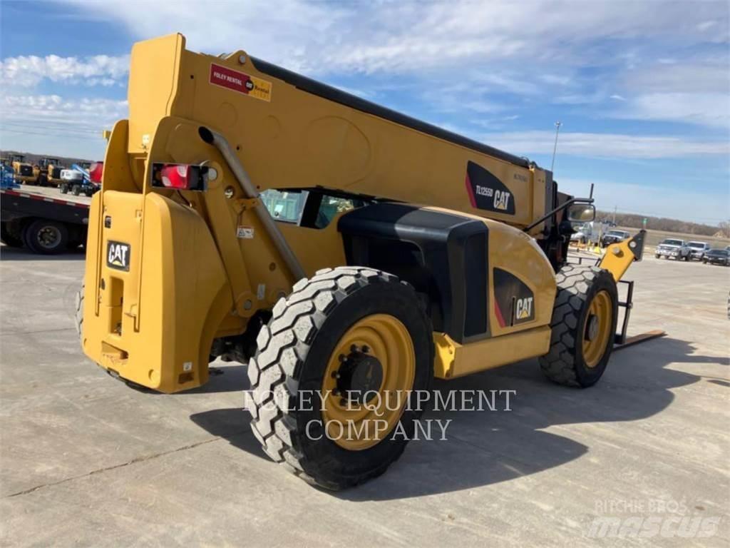 CAT TL1255DC Chariot télescopique