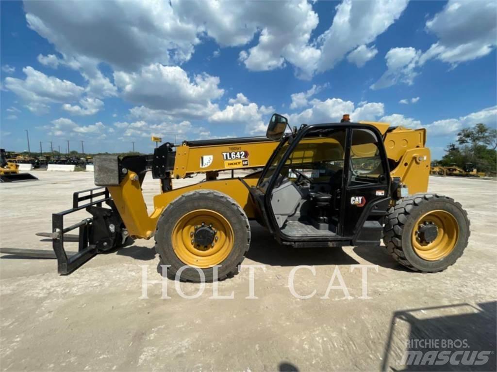 CAT TL642 Chariot télescopique