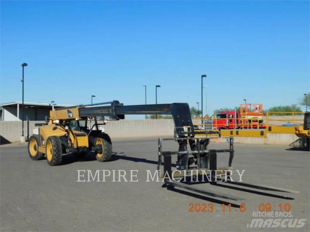CAT TL642D Chariot télescopique