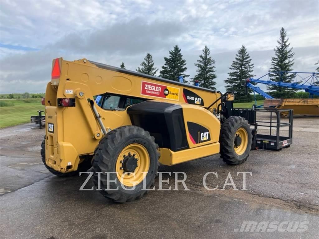 CAT TL642D Chariot télescopique